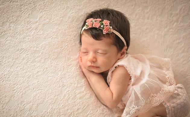 Newborn (Recém-nascido) de Maite