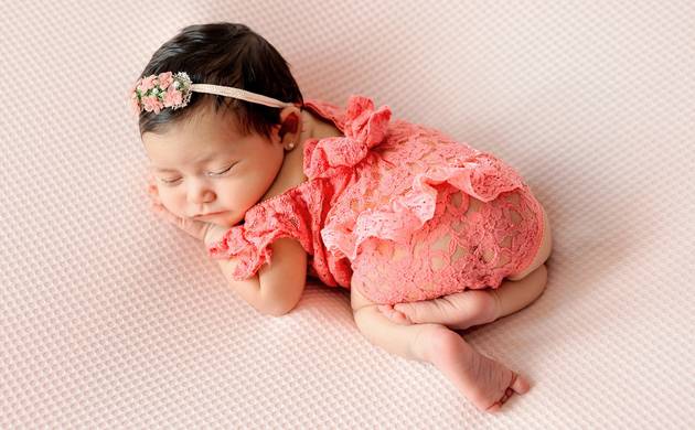 Newborn (Recém-nascido) de Newborn (Recém Nascido) - Amelie