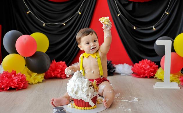 Smash the Cake de Pedro / Tema: Mickey