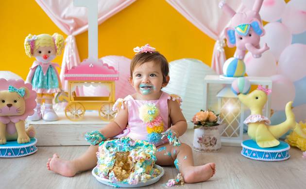 Smash the Cake de Helena - Tema Circo