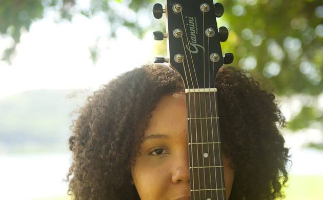 Fotografia Corporativa de Valquíria - Musicista 