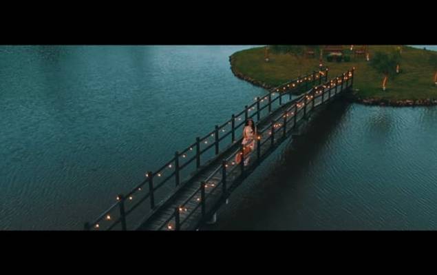 Filmes de Trailer 15th Mariana Bonatto