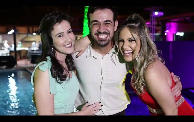 Vídeos 15 Anos de 15 Anos Sara