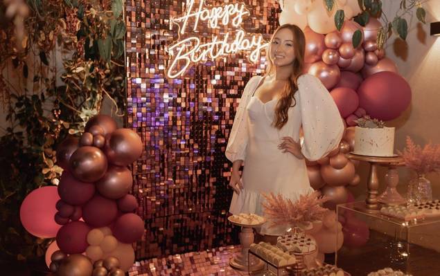 Aniversário de Caroline Izumi