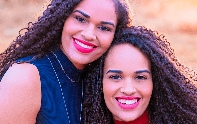 Ensaio Feminino de Gabi e Dani Santos