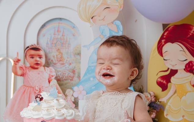 SMASH THE CAKES de MARIA FLOR | SMASH THE CAKE | PRINCESAS DISNEY