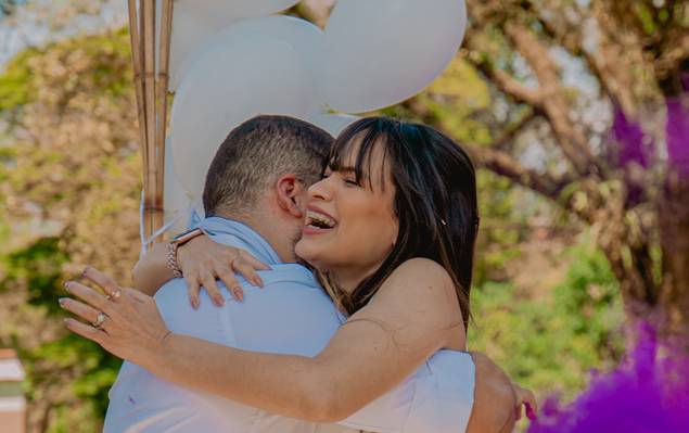 Gestante de Chá Revelação - Débora & Phelipe 