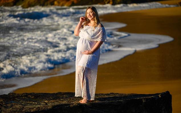 Gestante - Família de Ensaio Gestante na Praia do Estaleirinho, Balneário Camboriú – SC