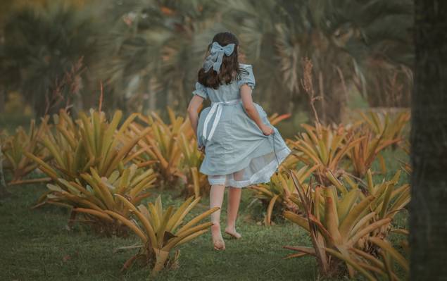 Ensaios de Clara no país das maravilhas