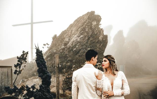 Pós-Casamento de Pós-Wedding na Serra da Piedade: O Ensaio Épico de Izabella e Israel