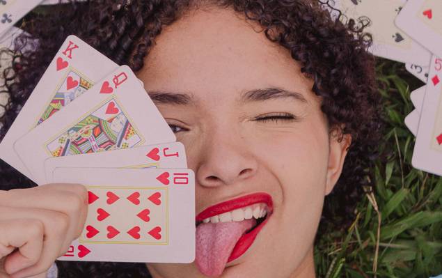 ENSAIO FEMININO de MELISSA NO PAÍS DAS MARAVILHAS