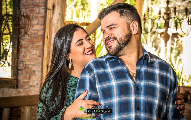 Ensaios de Ensaio Bruna e Vanderson