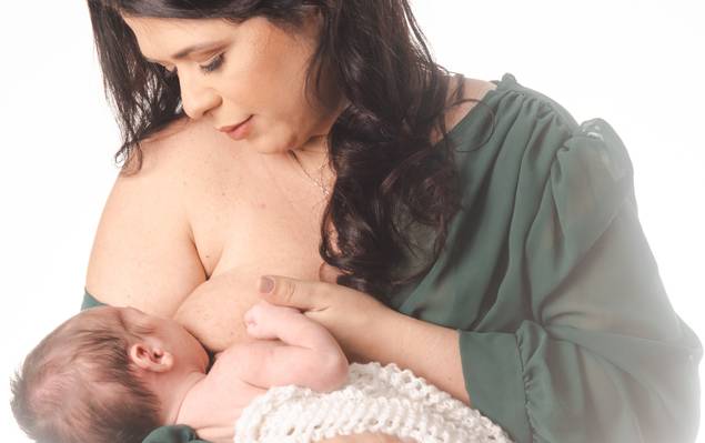 Newborn de PRIMEIROS DIAS - ENSAIO DE CONEXÃO E MEMÓRIAS