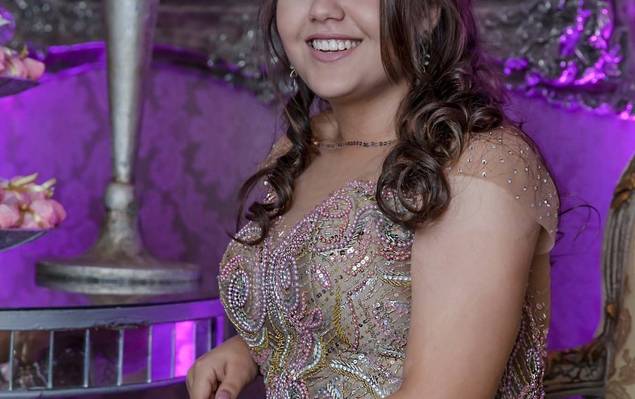 15 anos de Júlia Miola