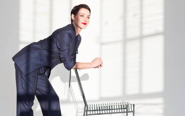 Ensaio de Lu Gadotti