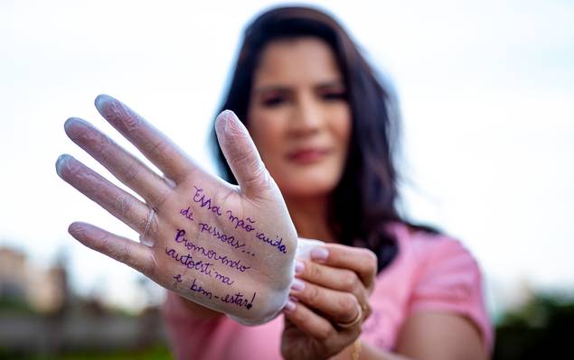 Ensaio Perfil Profissional de Ensaio Reposicionamento Profissional - Sabrina Romano