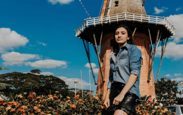 Retratos Feminino  de Lara Barbosa - Retrato Feminino.