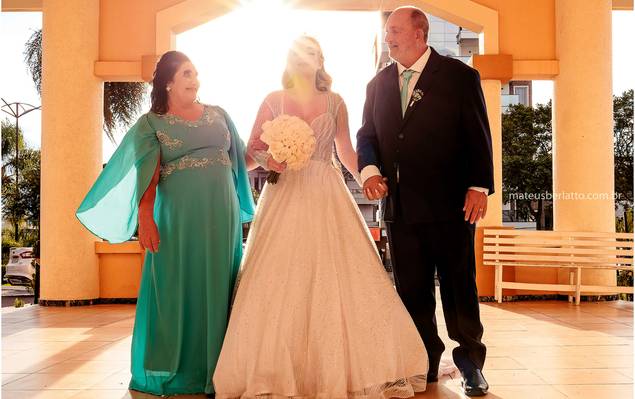 Casamentos de Adrieli e Iura