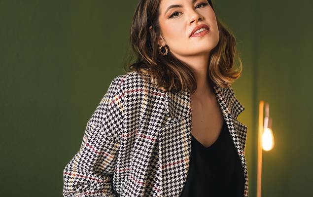 ENSAIO CORPORATIVO de MARCELA 