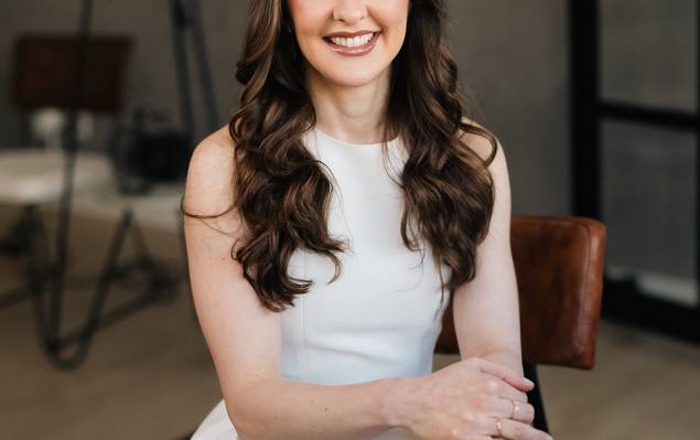 ENSAIO CORPORATIVO de ENSAIO CORPORATIVO - NAYARA. MÉDICA DERMATOLOGISTA