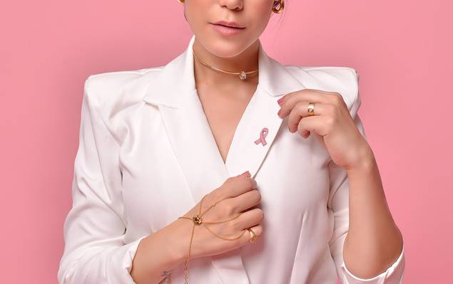 Retrato de Mariany Arruda - Pink