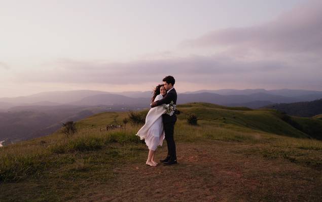 Casamento de Helena & Braian | Pre-Wedding no Morro do Capuava | @brenomartinsfoto