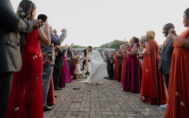 Casamento de Gisela & César | Lindo Casamento na Lagoa Santa Rita | @brenomartinsfoto