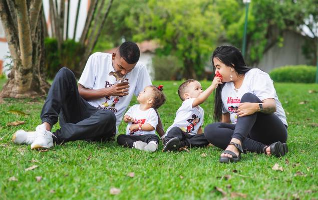 Ensaio Infantil de Ensaio de Família - Bernardo 2 Anos e Helena 1 Ano
