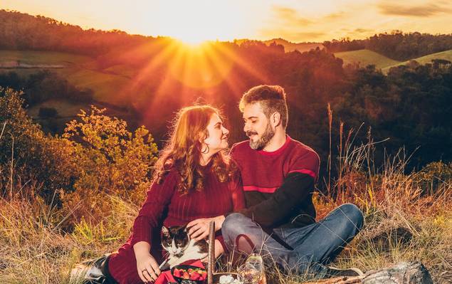 PRÉ-CASAMENTOS de Ensaio Pré-Casamento ao Pôr do Sol em Erechim: Tati e Diego