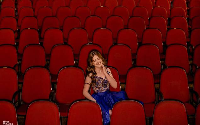 Quinze anos de Maria Eduarda Oertel | Ensaio