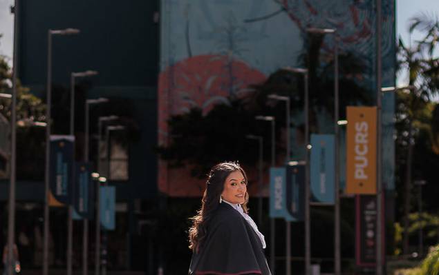 Formatura de Fotografia de Formatura em Odontologia na PUCRS em Porto Alegre | Isa Vaz