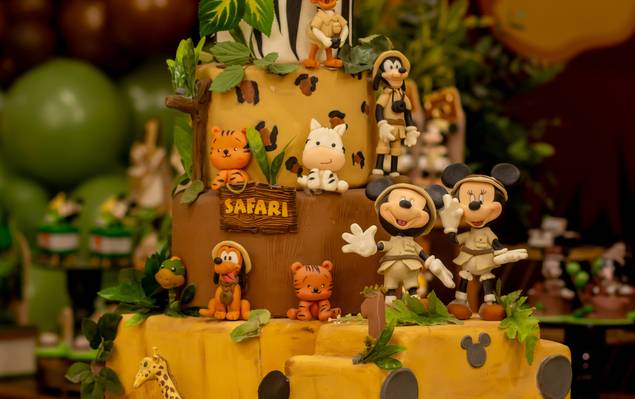 por Pâmella Badaró de Aniversário do Théo, 1 ano