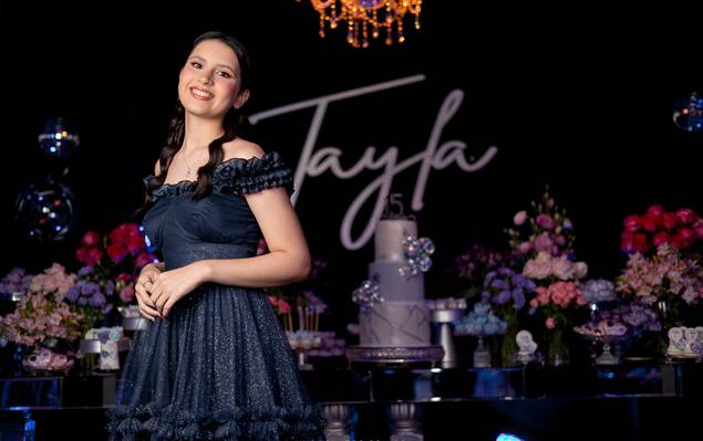 15 anos de Tayla Araújo