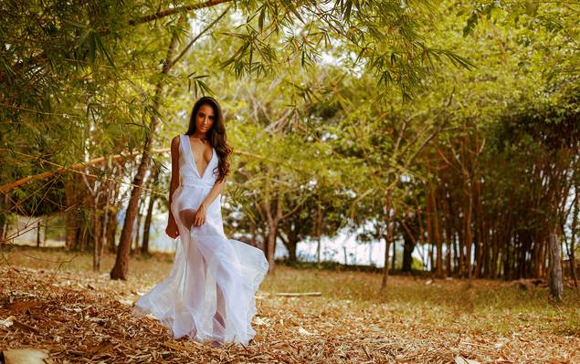 Feminino de Daiane Ferst