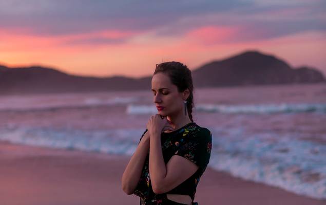 PhotoCura de Ensaio Feminino na Praia - Chris Busato - Florianópolis - SC