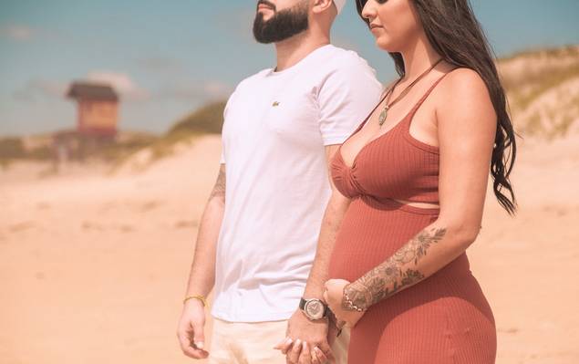 Gestação de Ensaio na Praia - Revelação do Bebê - Agatha e Rodrigo - Florianópolis - SC