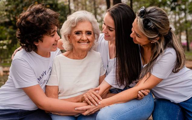 FAMÍLIA de Mercedes - 80 anos