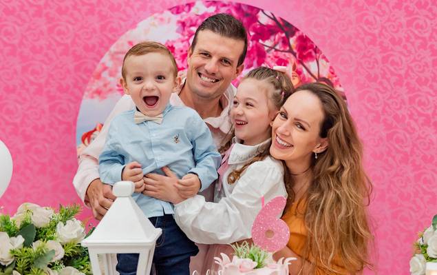 Aniversário infantil de Júlia 6 anos