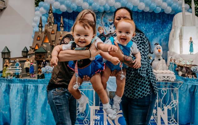 Infantil de Chloe e Marion 1 ano