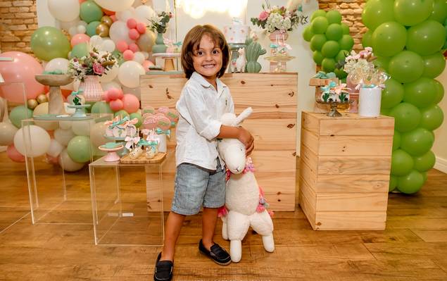 Infantil de Ahmed 3 anos