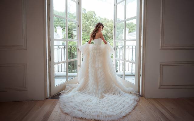 Casamento no Palácio Tangará: elegância, arte e um vestido Lucas Anderi inesquecível