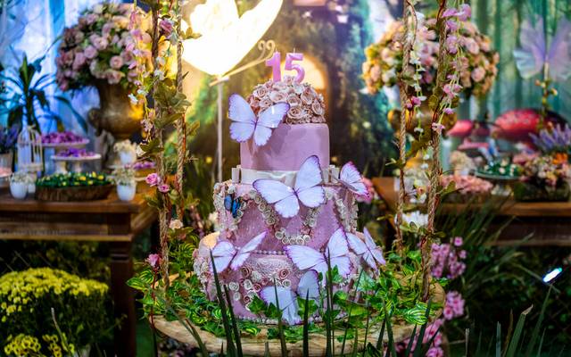 Decoração de Festas de 15 Anos 2026: Tendências, Temas e Inspirações