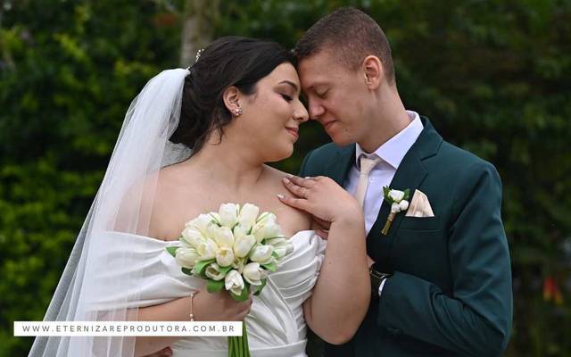 Eternizando o Amor: Por Que Contratar a Eternizare Produtora para Registrar o Seu Casamento?