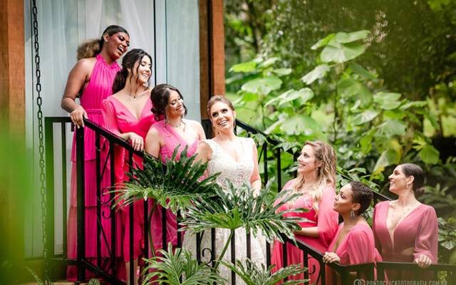 Como Escolher o Vestido das Madrinhas para um Casamento em 2025