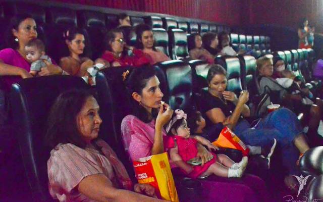 Mães Participam de Sessão de 