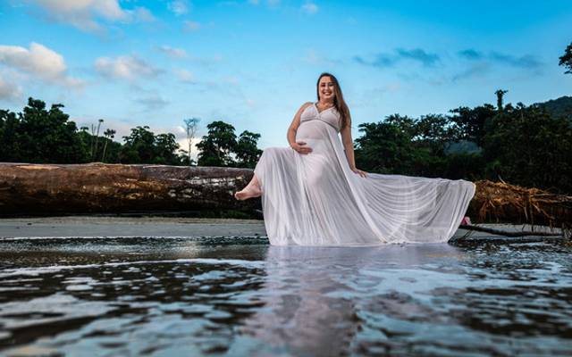 Ensaio de Gestante em Ubatuba na Praia de Itamambuca | Vanessa + Fernando