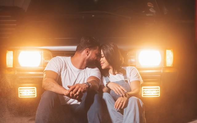 Meu noivo é tímido e não gosta de fotos: Como o ensaio pré-wedding muda tudo?