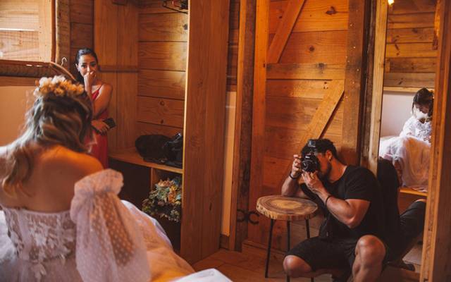Evite arrependimentos ao escolher o fotógrafo para o seu casamento.