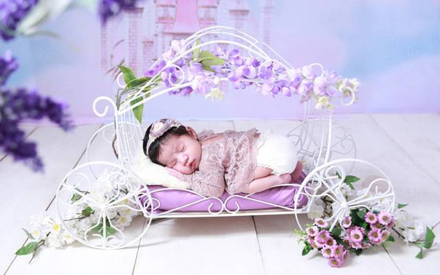 Ensaio Newborn em SP: Como eternizar os primeiros dias do seu bebê com segurança e arte