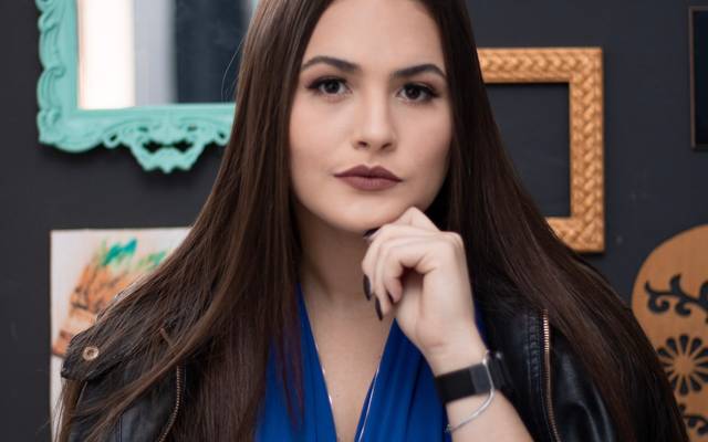 ENSAIO EMPRESARIAL - Atuar no ramo corporativo não significa ser um robô.